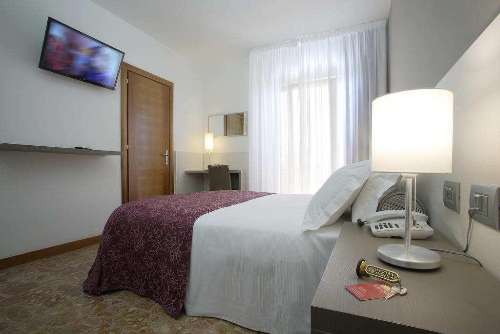 Hotel Sofia Lido di Jesolo Zewnętrze zdjęcie